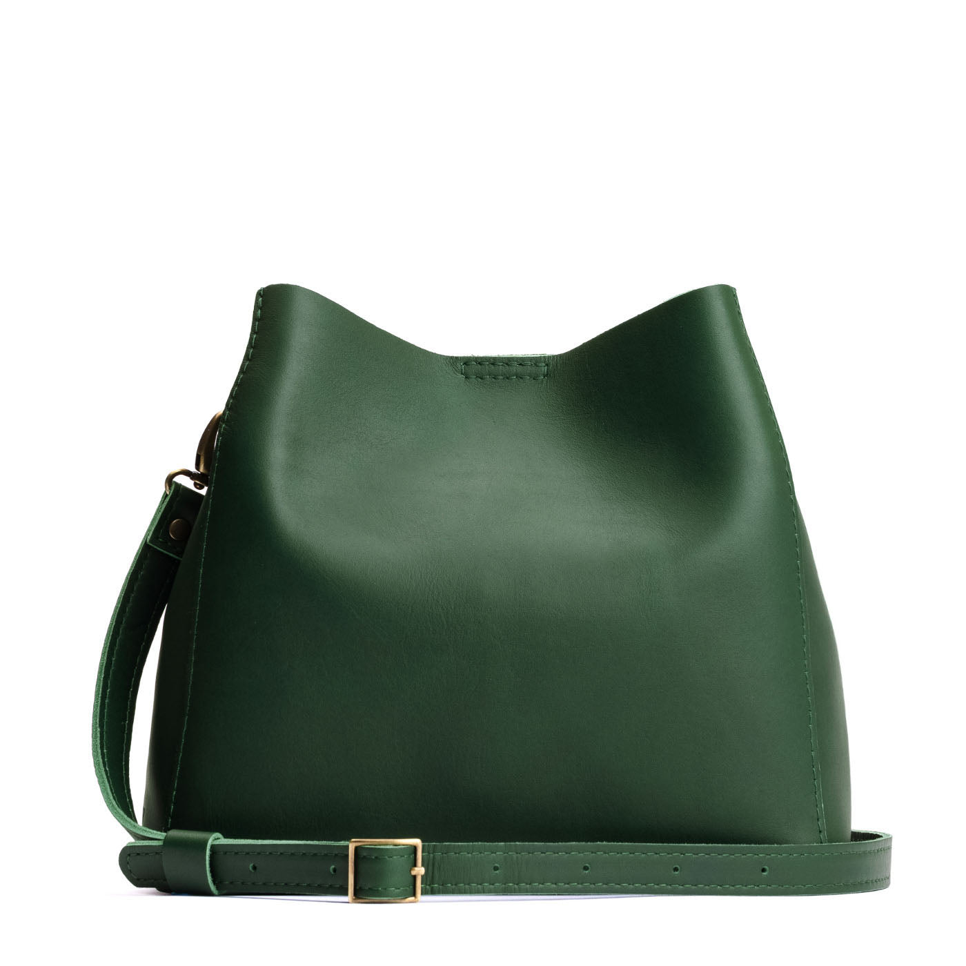 Aruba | symmetrical bucket bag with latch closure and removable crossbody strap