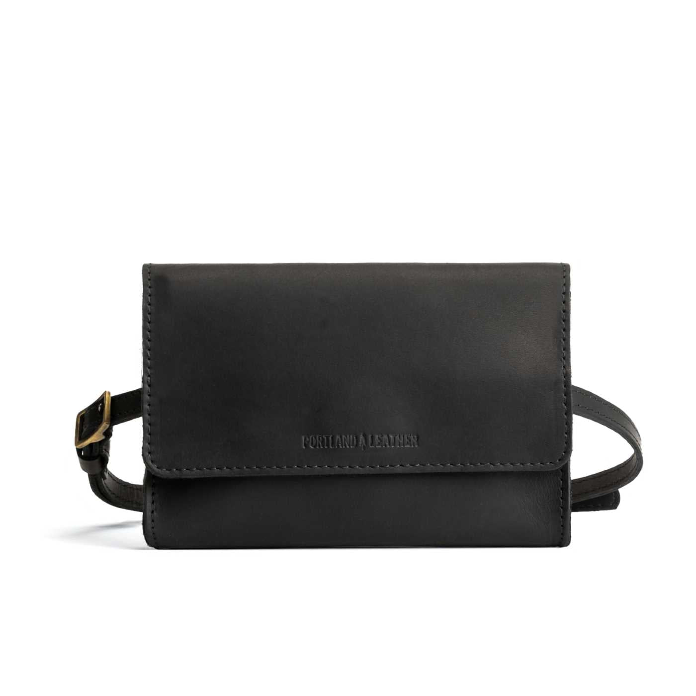 Black | Petite bag with magnetic flap closure and adjustable belt strap